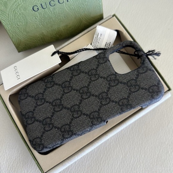 Gucci IPhone 15 Case - Picture 2 of 5